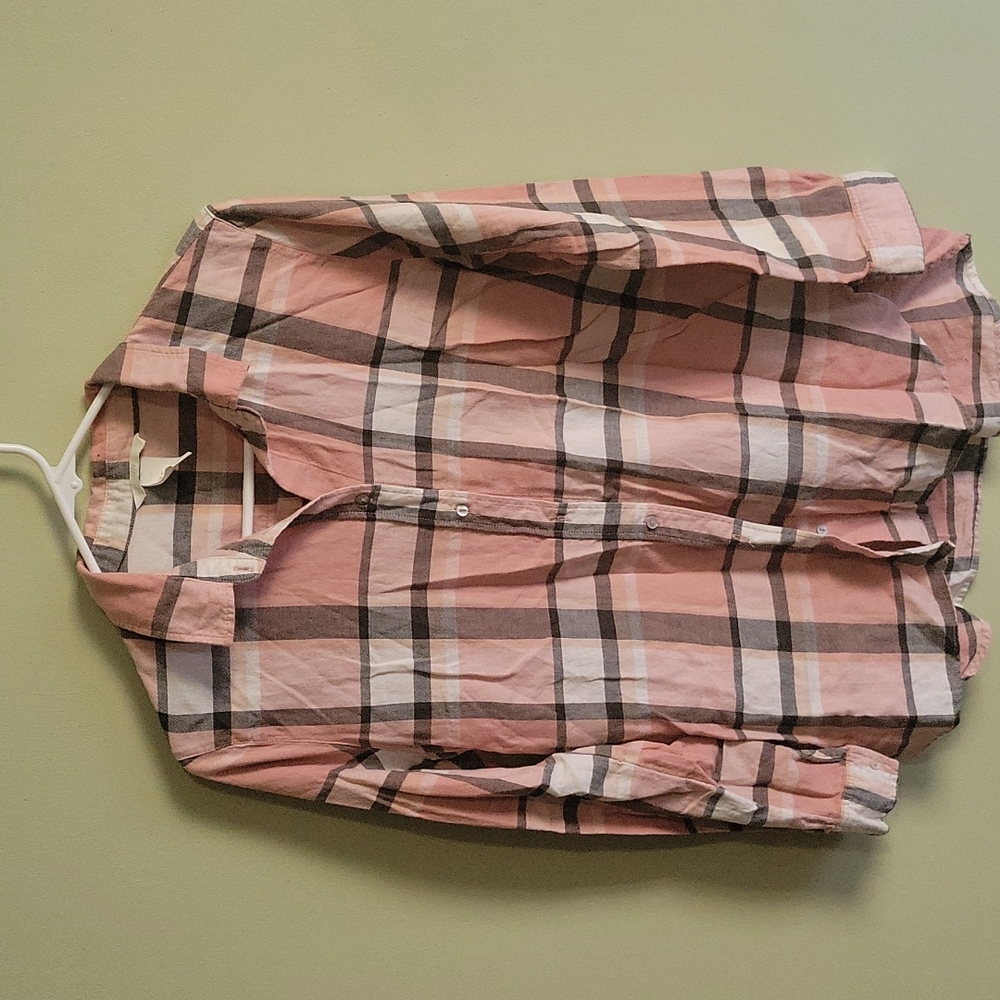 H&M womens shirt size 6
